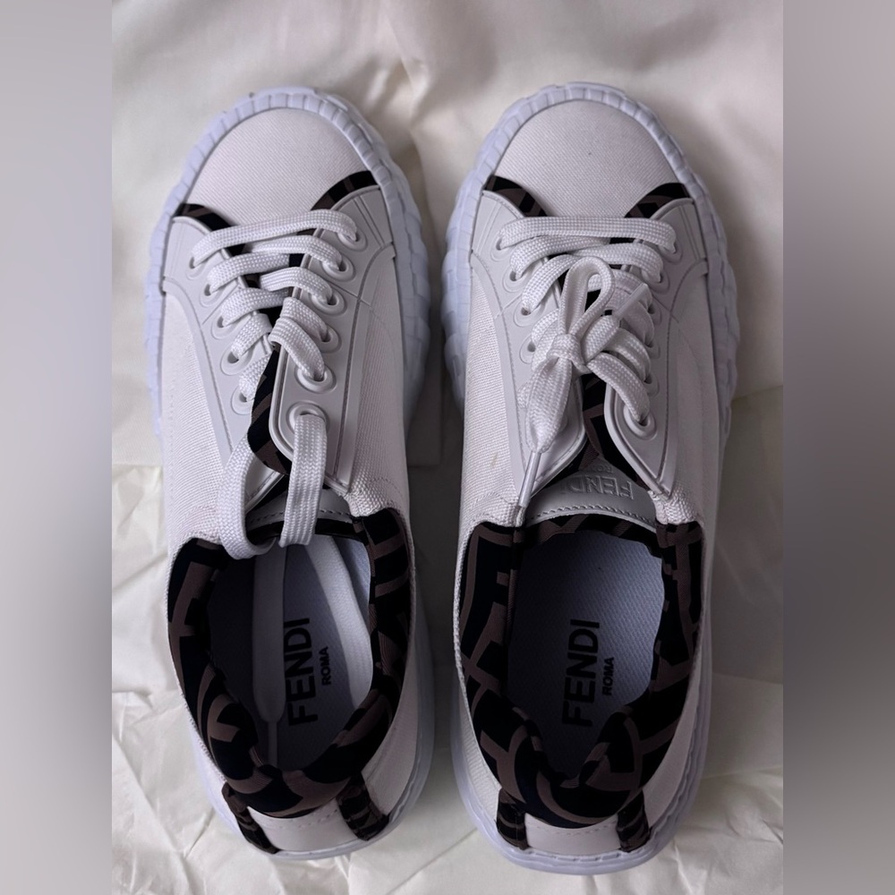 NWOT Fendi Force Sneakers FF Logo